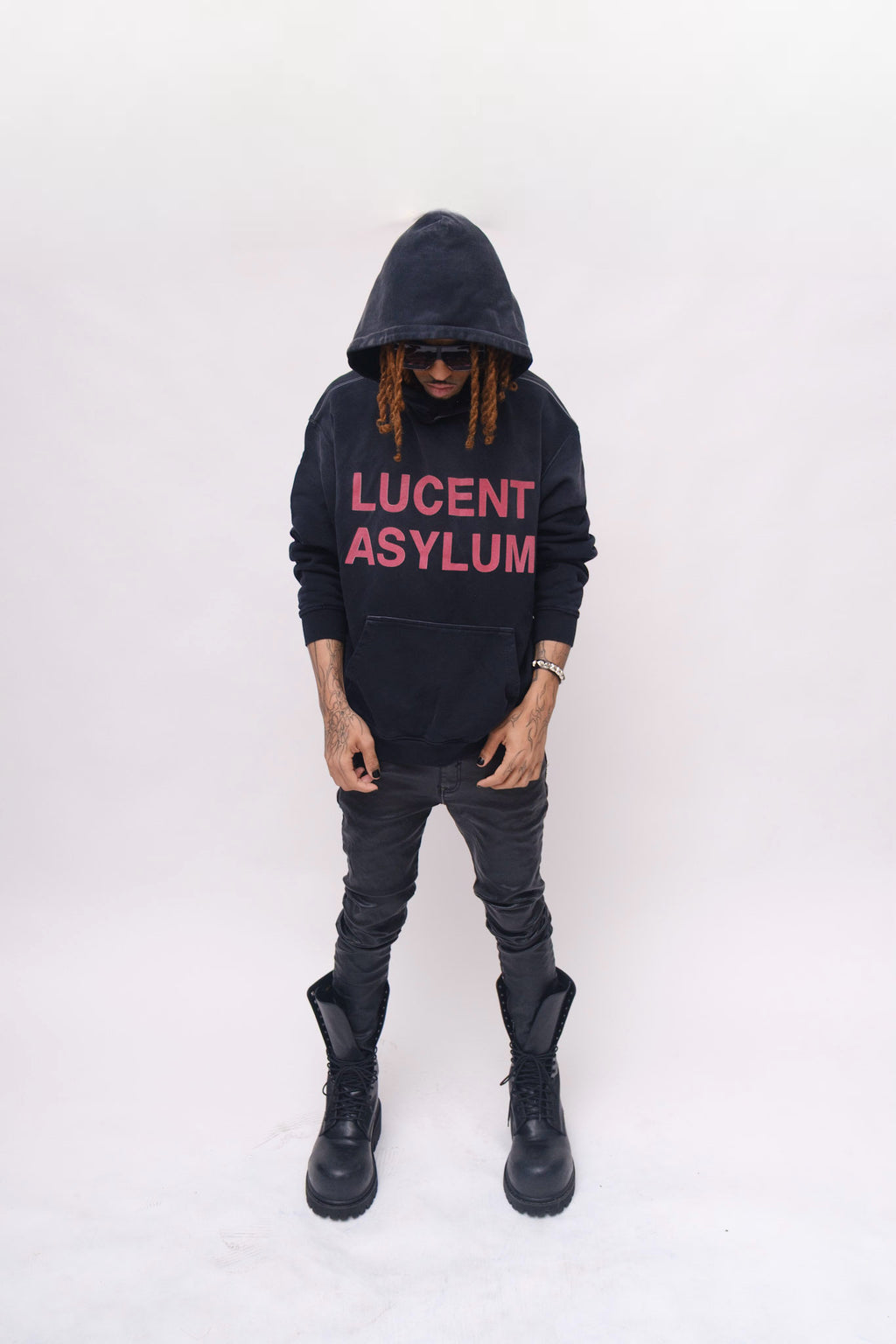 HEAVYWEIGHT BLACK LOGO HOODIE