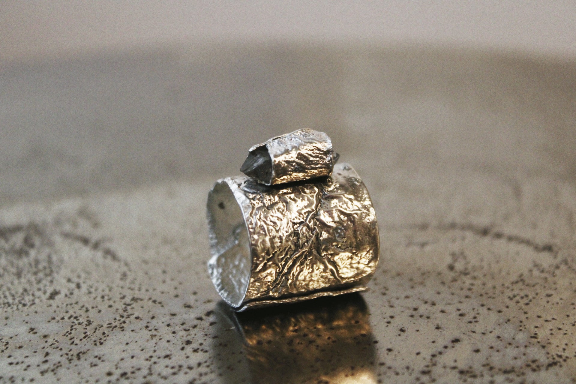 HERKIMER DIAMOND RETICULATION RING